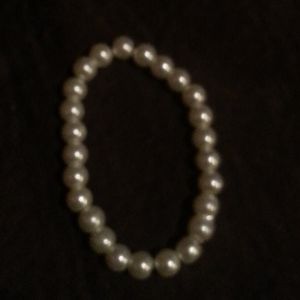 Pearl Jewelry - Pearl necklace bracelet and earrings Pearl Jewelry - Pearl necklace bracelet and earrings